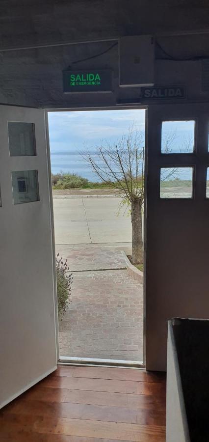 La Veleta Hotel Puerto Madryn Exterior photo